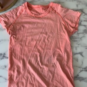 LULULEMON CORAL T - shirt